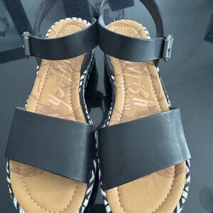 Black and White Embroidered Fabric Platform Sandals with Adjustable Straps